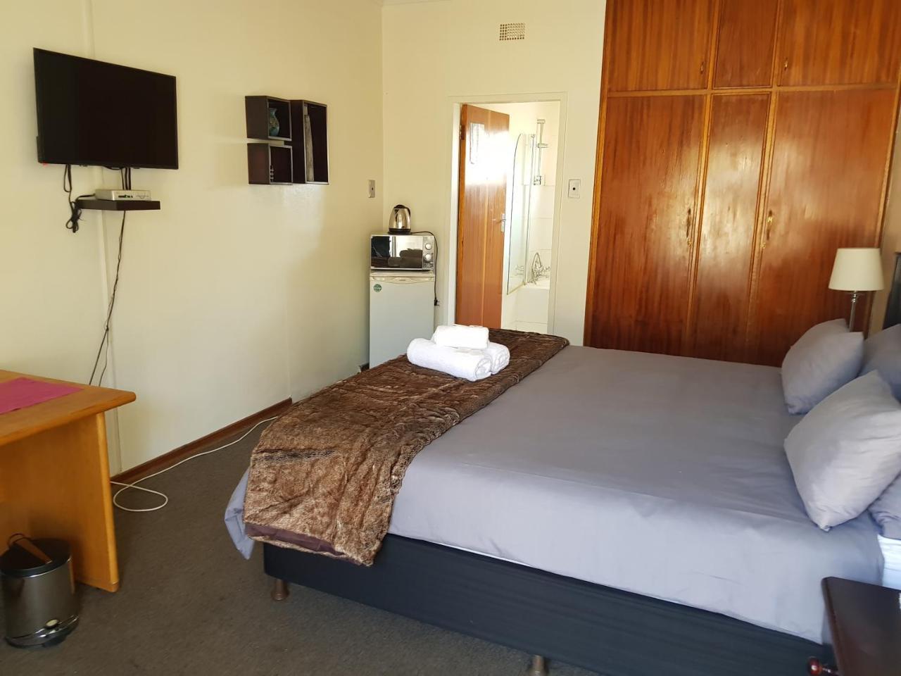 Kgosi Lodge Кимбърли Екстериор снимка