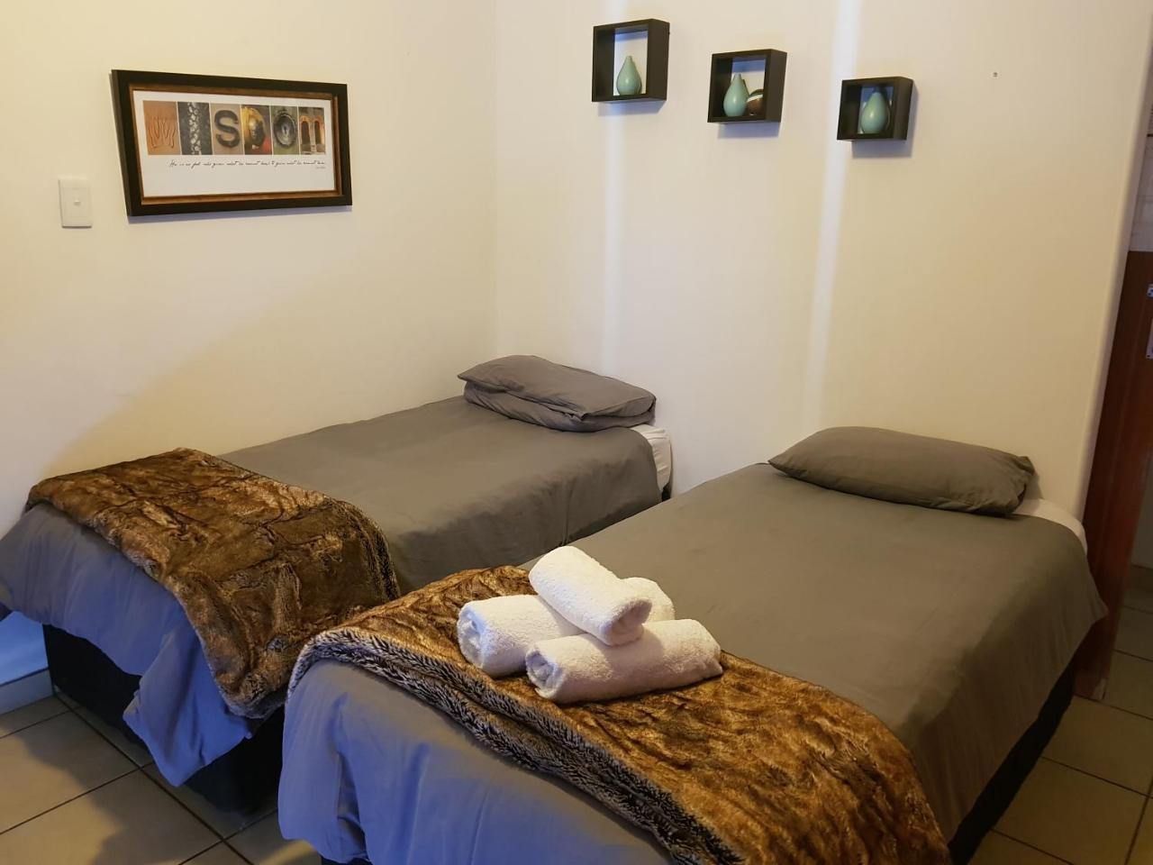 Kgosi Lodge Кимбърли Екстериор снимка