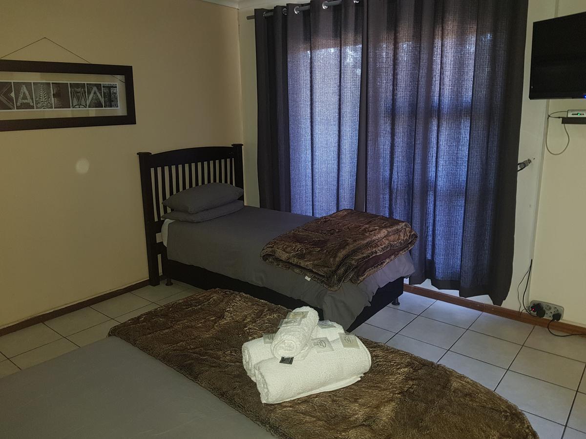 Kgosi Lodge Кимбърли Екстериор снимка